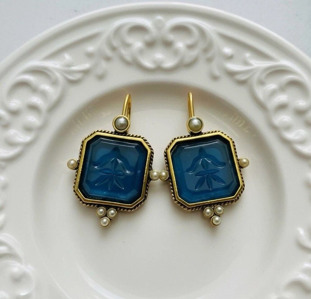 Intaglio Earrings Museum Court VTG Pearl Gold Cameo Flower Geometric Boho Palace